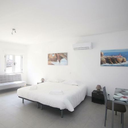 Guest House Lovely Swan Lagos Esterno foto